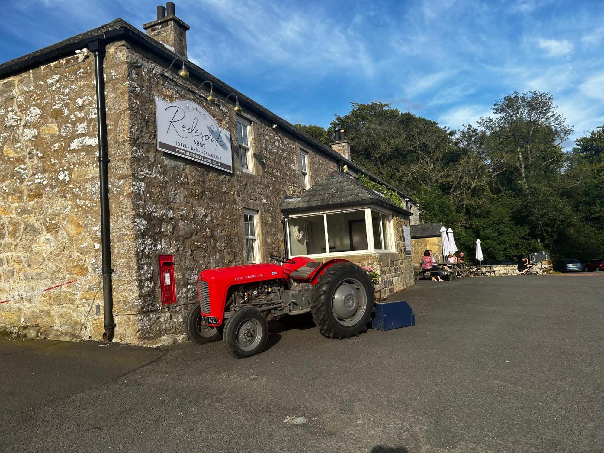 Redesdale Arms 호텔 오터번 외부 사진